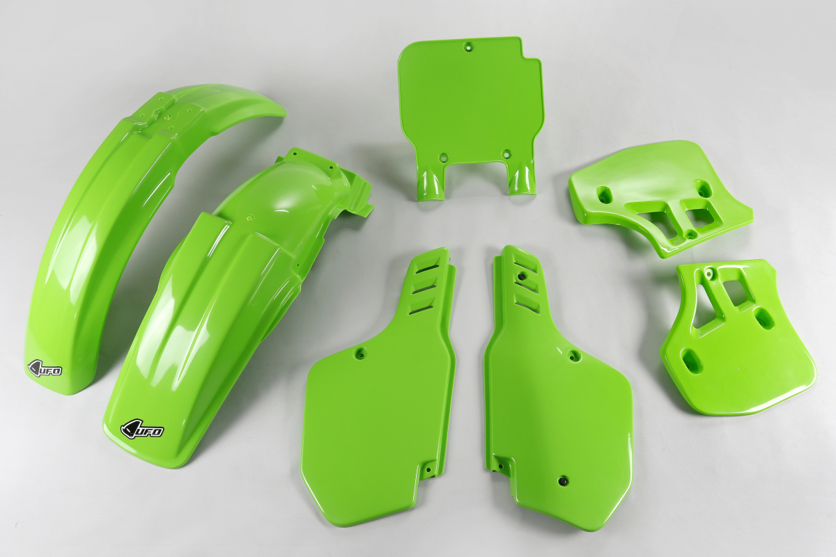 Plastic Kit green for Kawasaki KX 500 (1993-95) - REPLICA PLASTICS - KAKIT187-026 - Ufo Plast