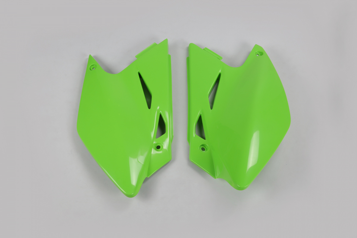 Side panels - green - Kawasaki - REPLICA PLASTICS - KA03771-026 - UFO Plast