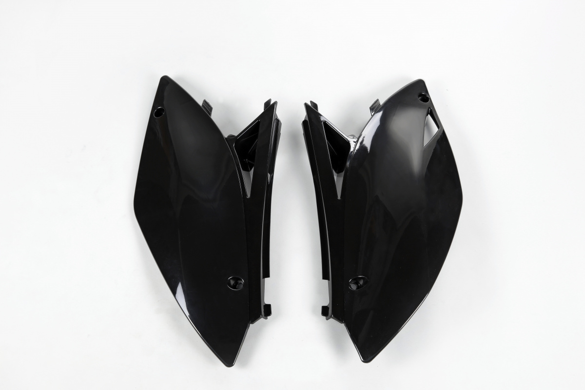 Side panels - black - Kawasaki - REPLICA PLASTICS - KA04700-001 - UFO Plast