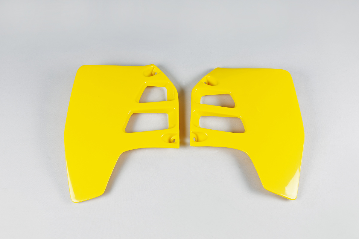 Radiator Covers yellow for Suzuki RM 125 (1992) - RM 250 (1989-92) - REPLICA PLASTICS - SU02909-101 - Ufo Plast